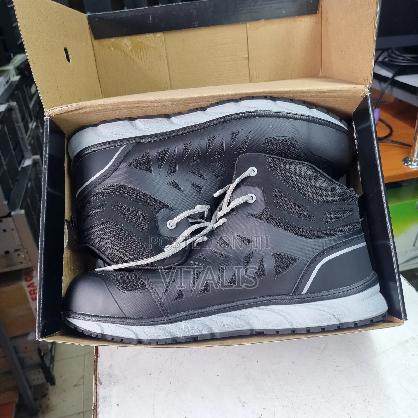 Rockfall Safety Trainer Boots