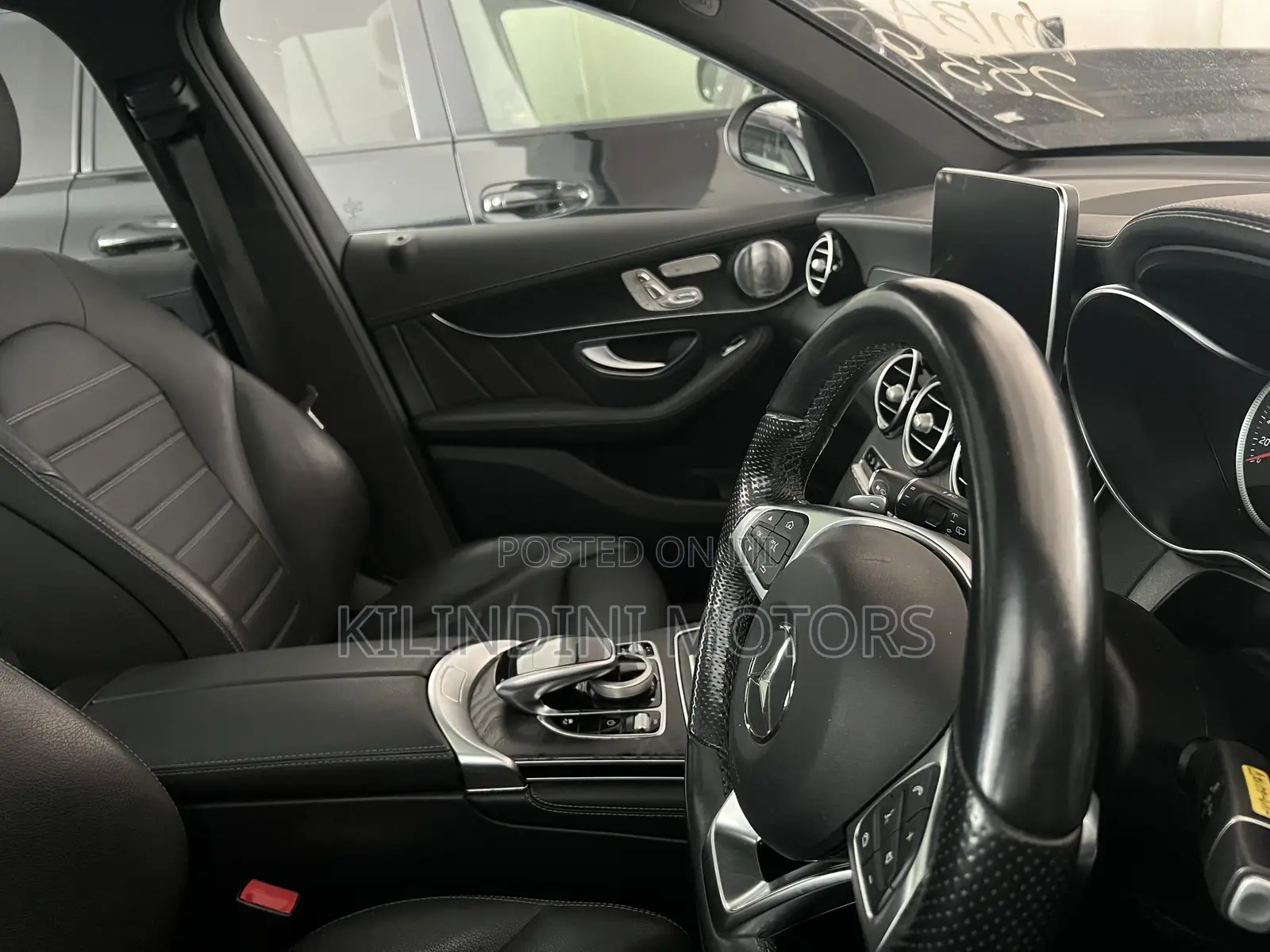 Mercedes-Benz GLC-Class 2019 White
