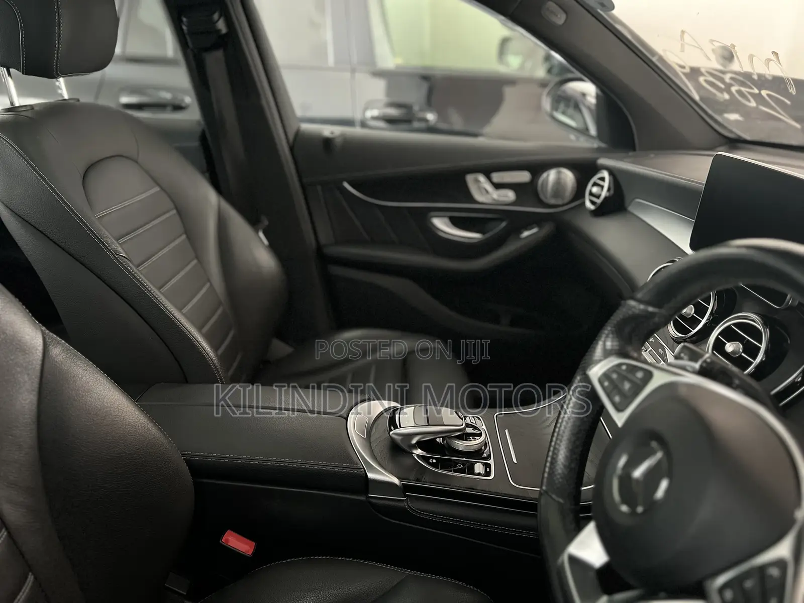 Mercedes-Benz GLC-Class 2019 White