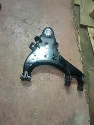 Front Arm Niissan Np300 4wd /Hardbody