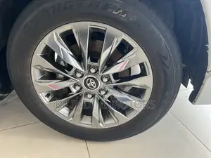Toyota Land Cruiser Prado 2020 White