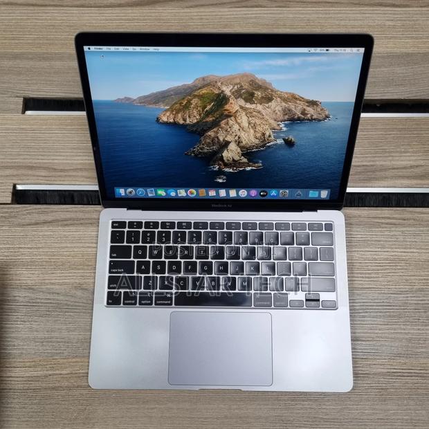 Laptop Apple MacBook Air 2020 8GB Intel Core I5 SSD 256GB - main view