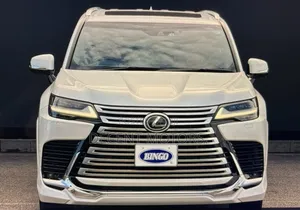 Lexus LX 2022 White
