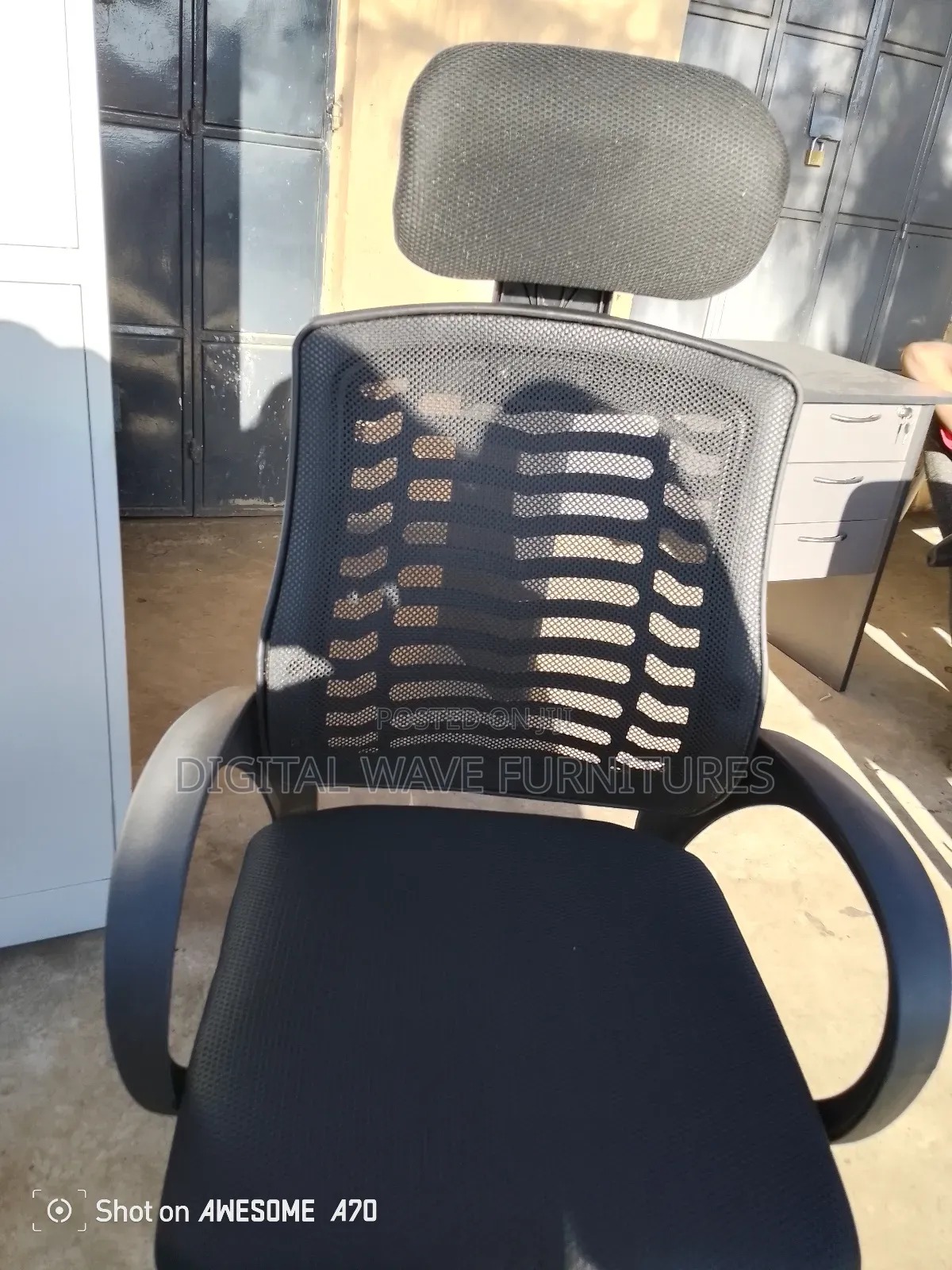 Modified Mesh Headrest Chair