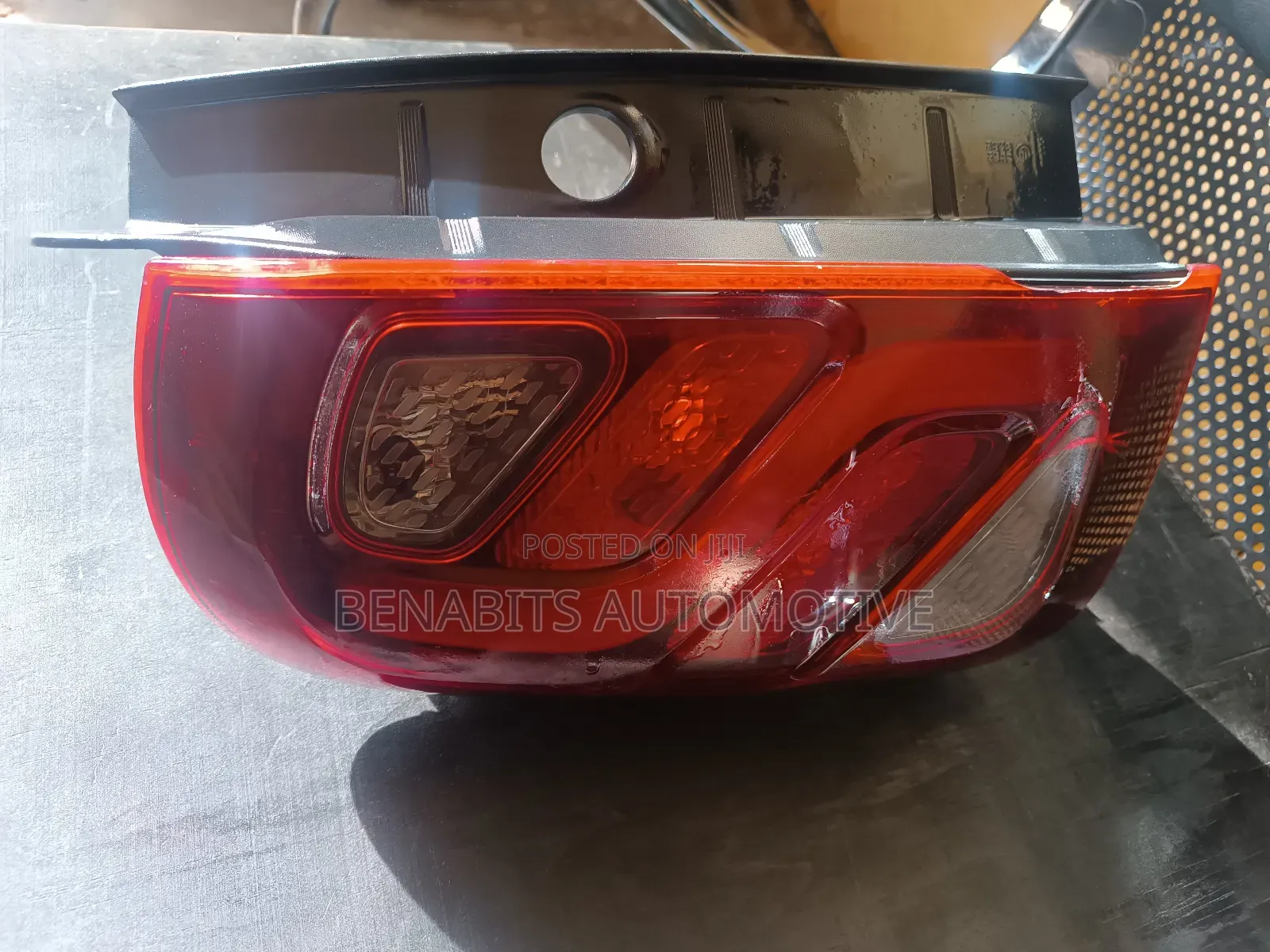 Renault Duster 2016 Tail Light