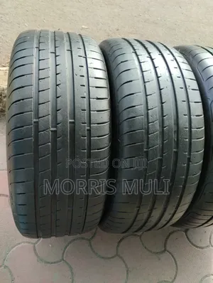 225/50r17 Goodyear