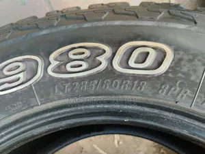 285/60r18 Maxxis