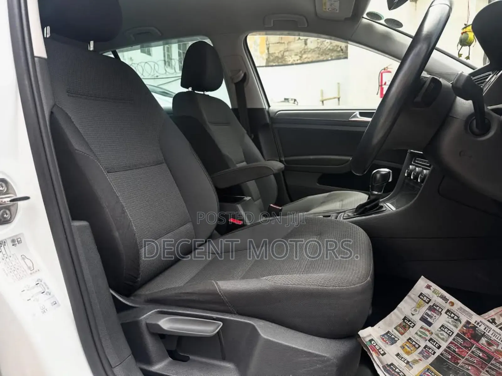 Volkswagen Golf TSI SE FWD 2018 White