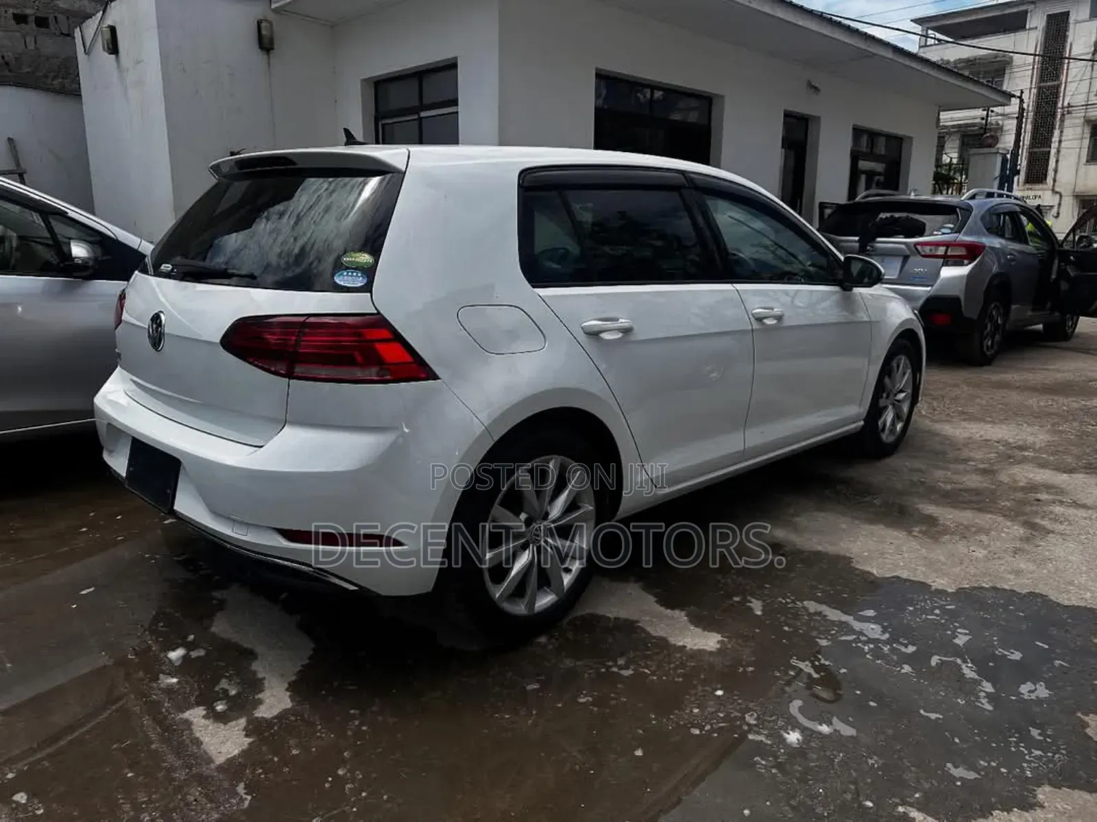 Volkswagen Golf TSI SE FWD 2018 White