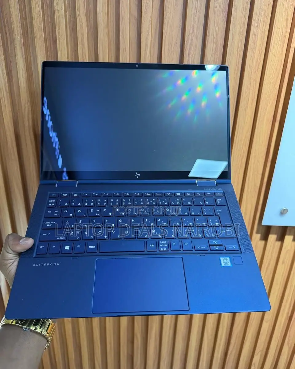 New Laptop HP Dragonfly Folio 8GB Intel Core I5 SSD 256GB