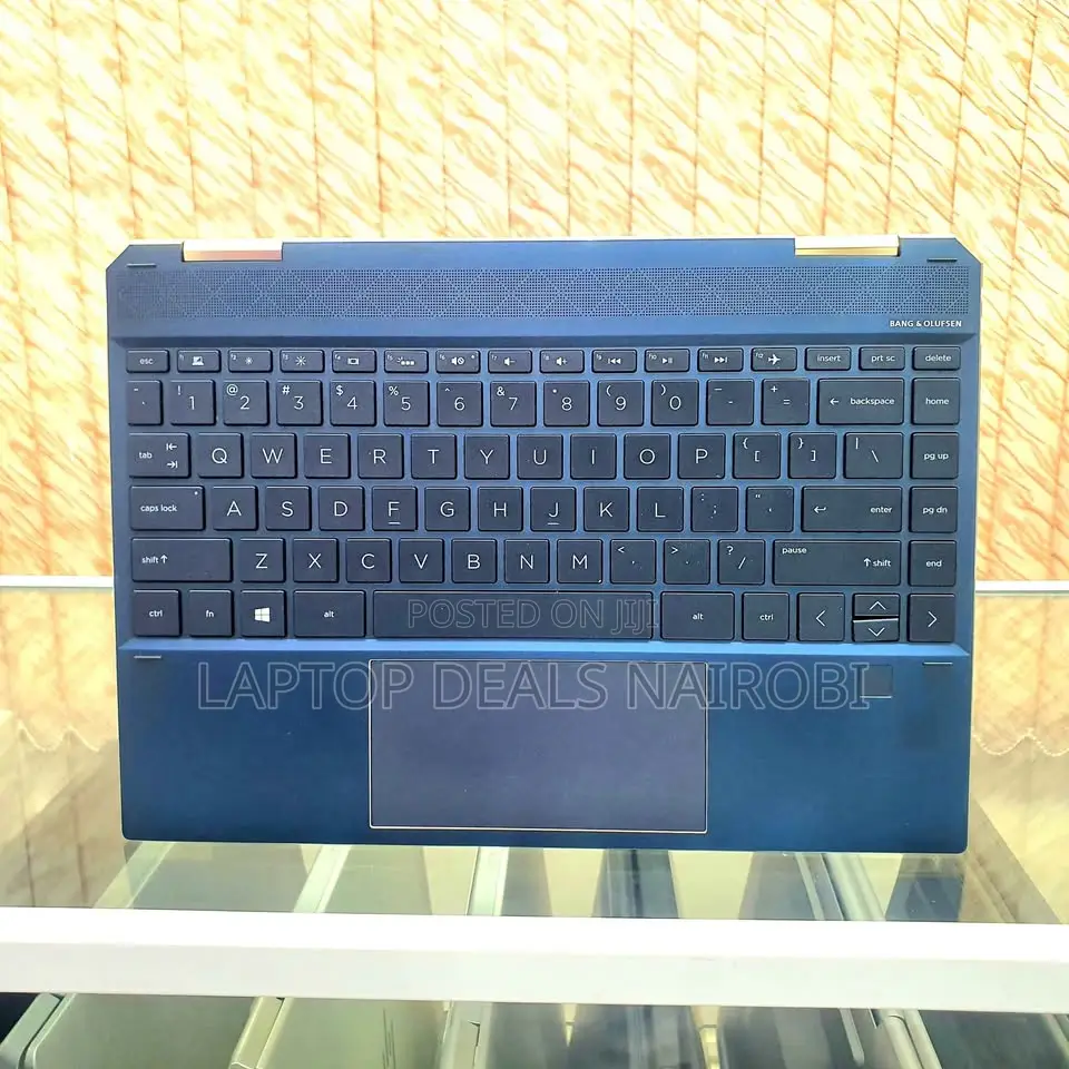 New Laptop HP Spectra 13 16GB Intel Core I7 SSD 512GB