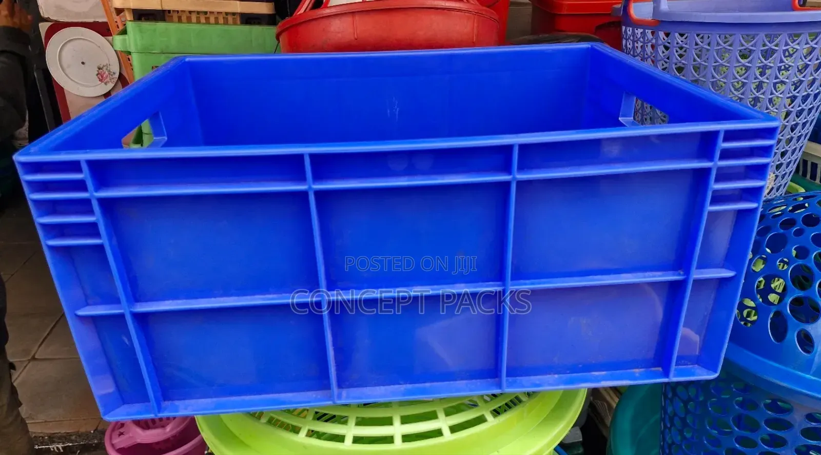 Kifaru Large Plastic Crate