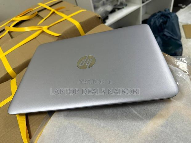 Laptop HP EliteBook 820 G3 8GB Intel Core I5 SSD 256GB - thumbnail 2