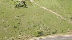 Prome 5 Acres Eiti Touching Tarmac