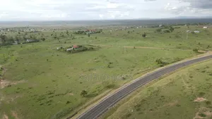 Prome 5 Acres Eiti Touching Tarmac
