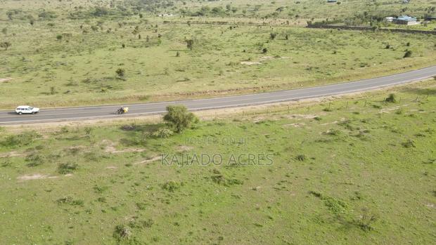 Prome 5 Acres Eiti Touching Tarmac - thumbnail 7