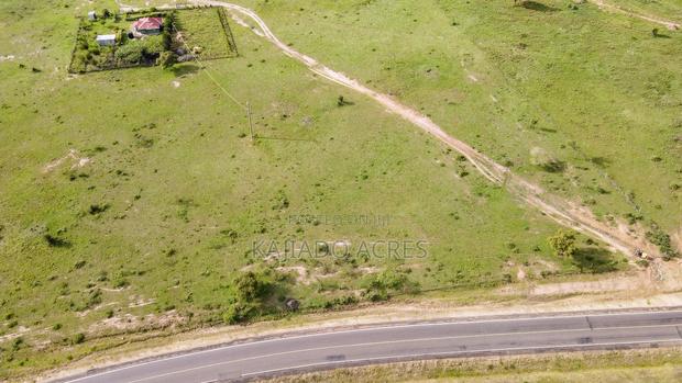 Prome 5 Acres Eiti Touching Tarmac - thumbnail 8