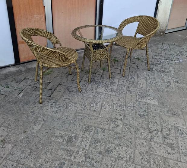 Eloquent Outdoor Set