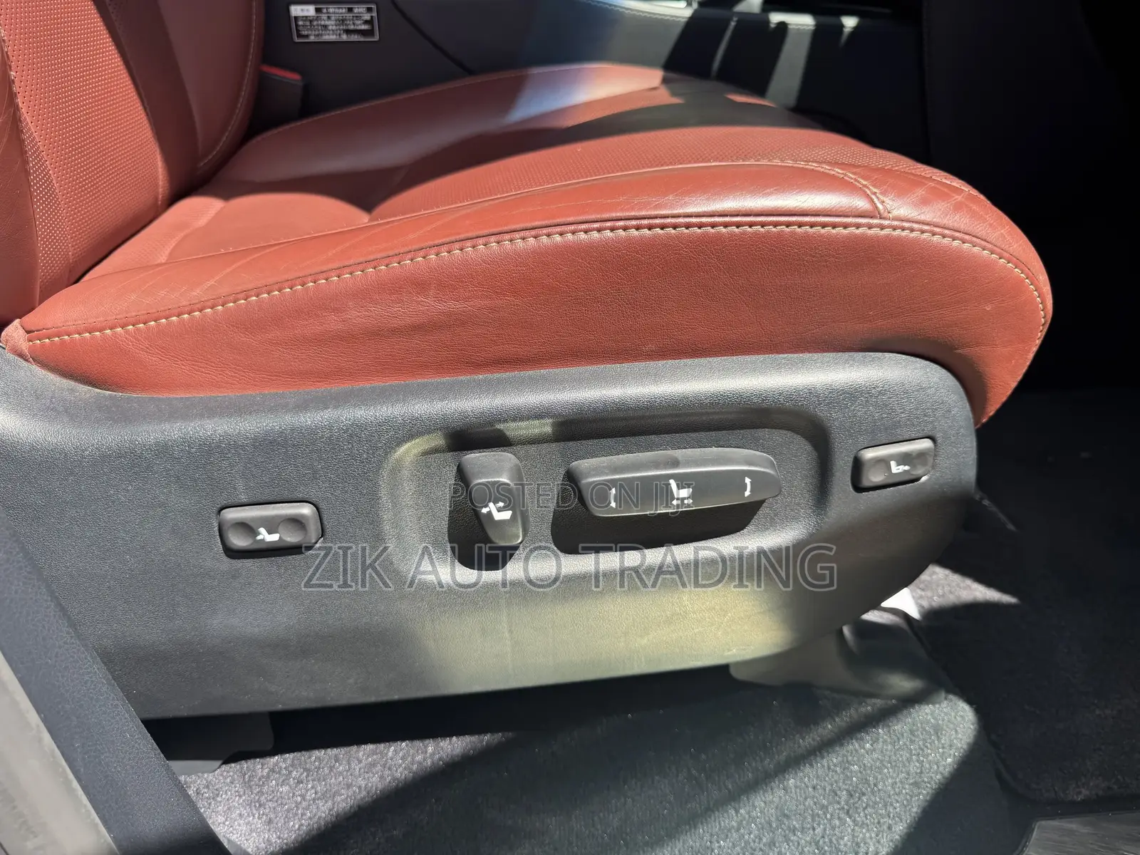 Lexus LX 2017 Silver