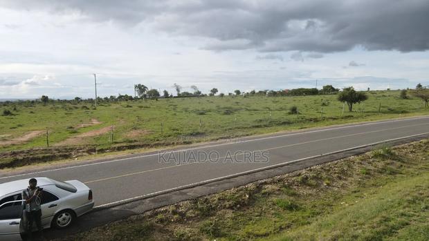 Prome 5 Acres Eiti Touching Tarmac - thumbnail 11