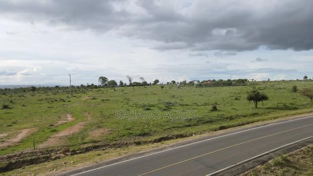 Prome 5 Acres Eiti Touching Tarmac - thumbnail 12