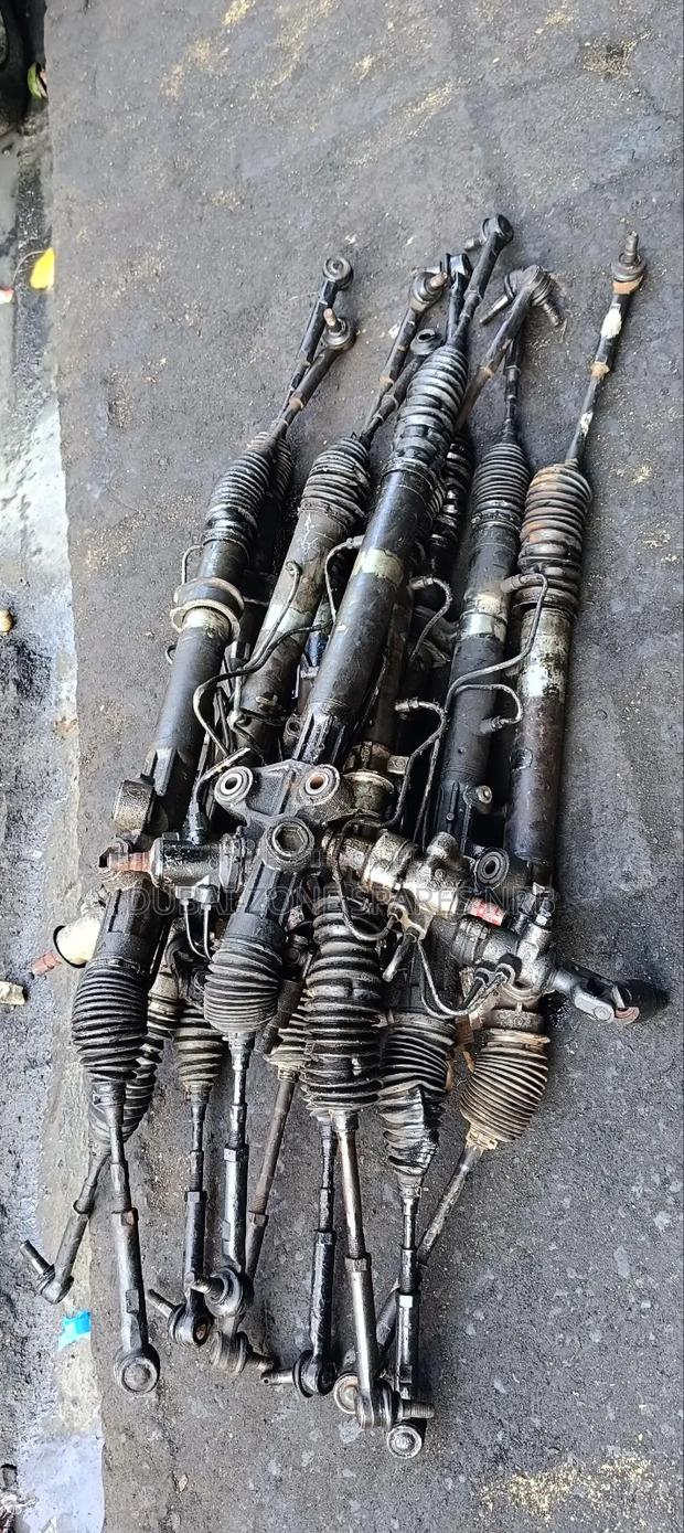 Prado J95,J120, 7l, Pajero Steering Racks.