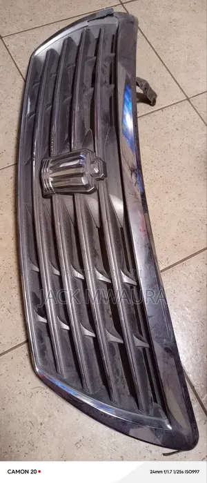 Toyota Crown Front Grill