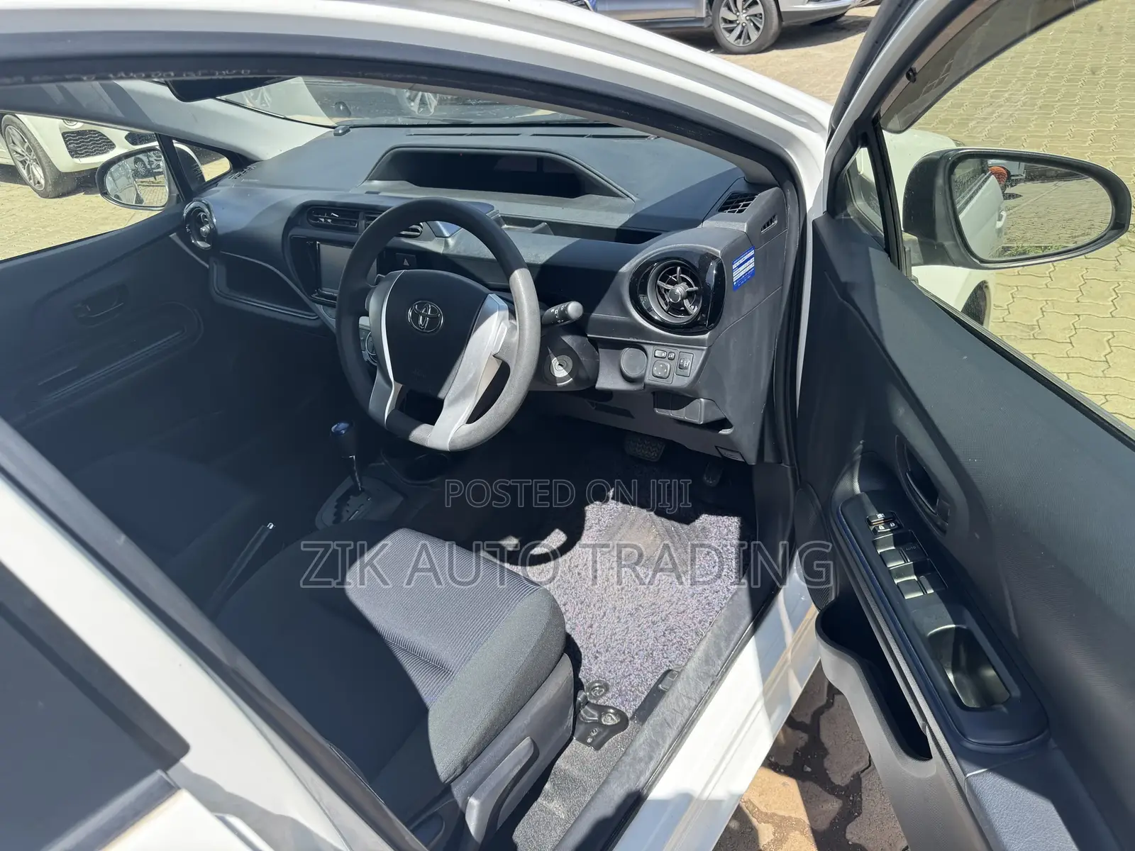 Toyota Aqua 2017 White