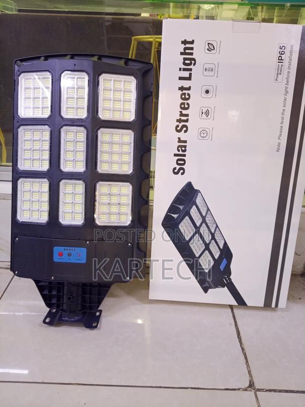 Zl 1000w Solar Street Light - main view