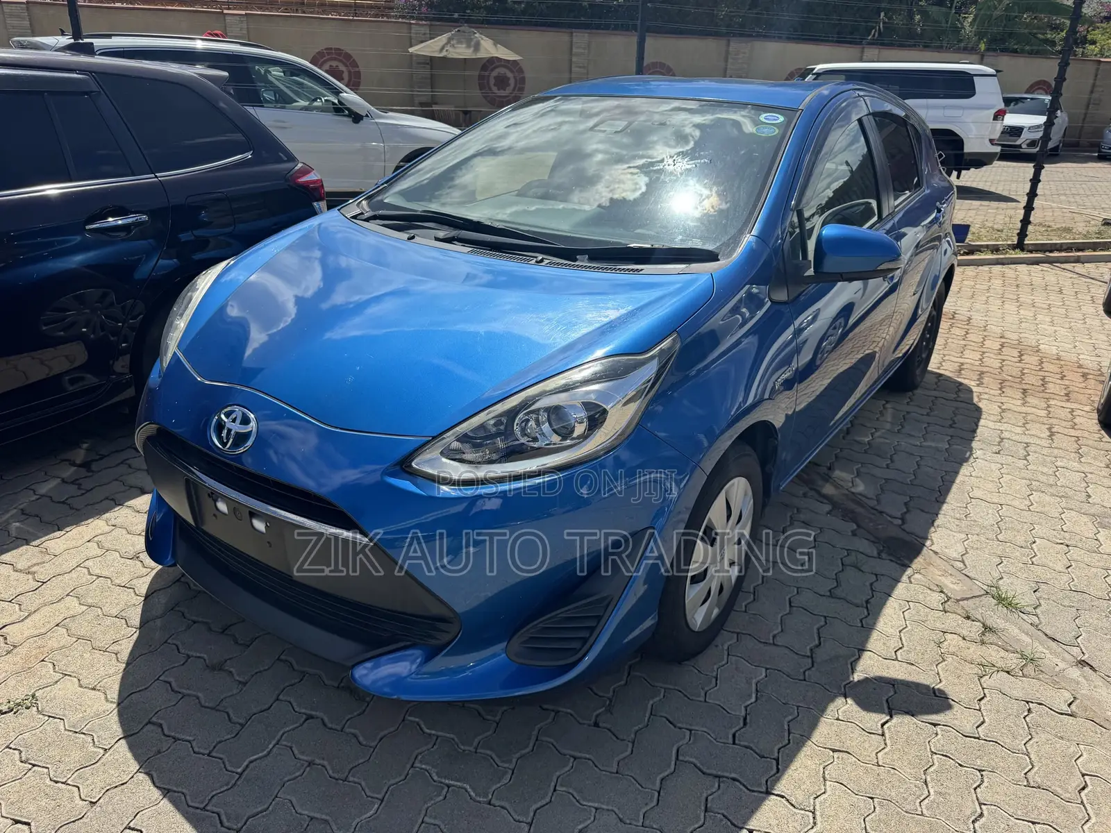 Toyota Aqua 2017 Blue