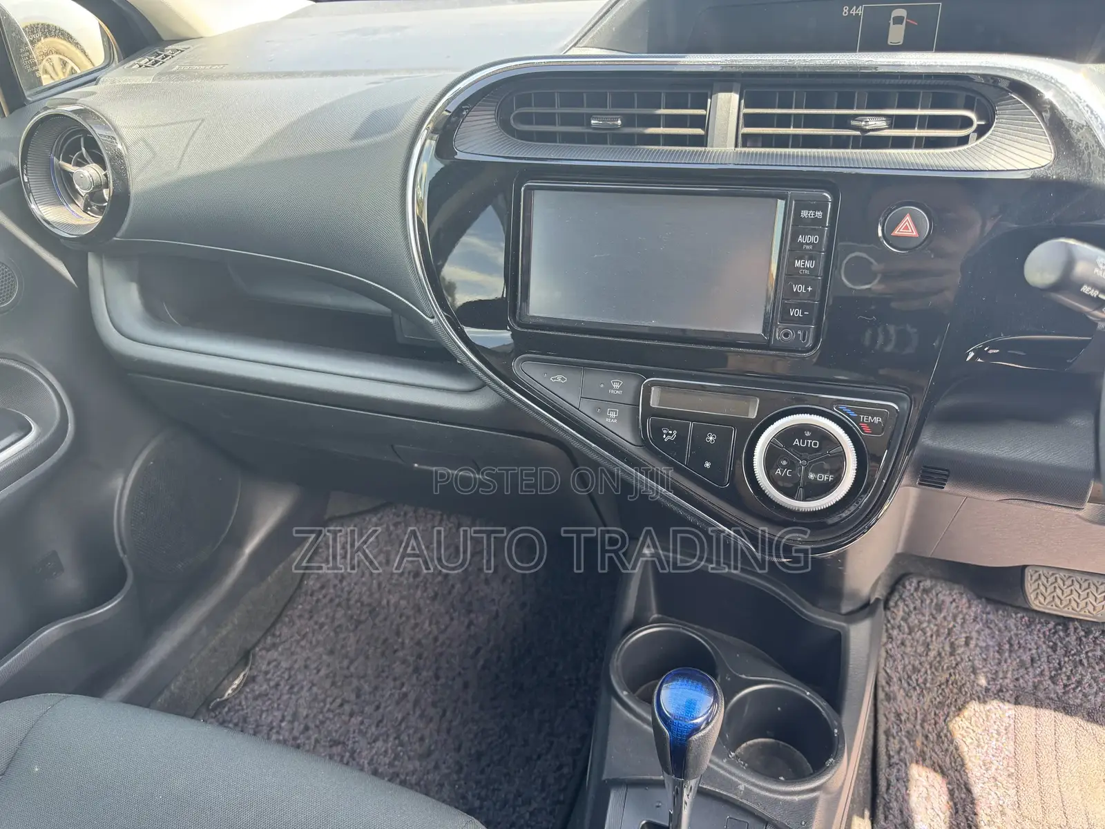 Toyota Aqua 2017 Blue