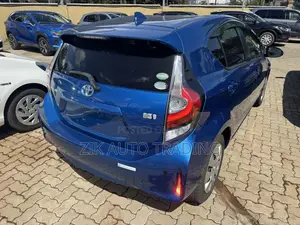 Toyota Aqua 2017 Blue