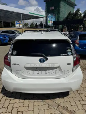 Toyota Aqua 2017 White