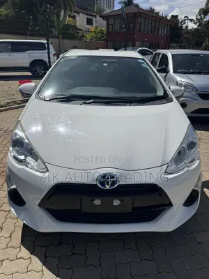 Toyota Aqua 2017 White