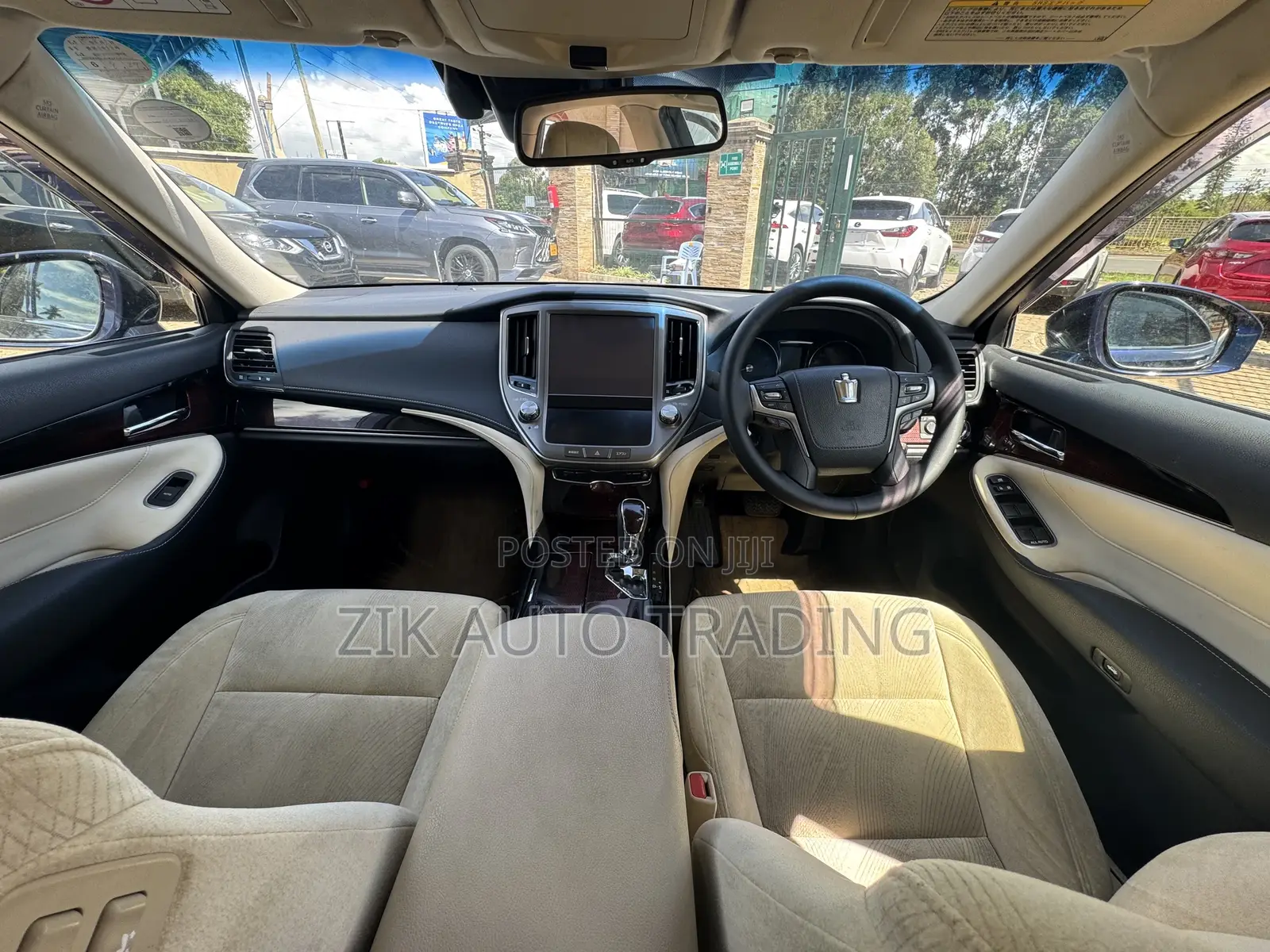 Toyota Crown 2017 Blue