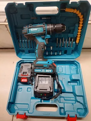 Makita 88volts Cordless Drill Set With Metal Chunk