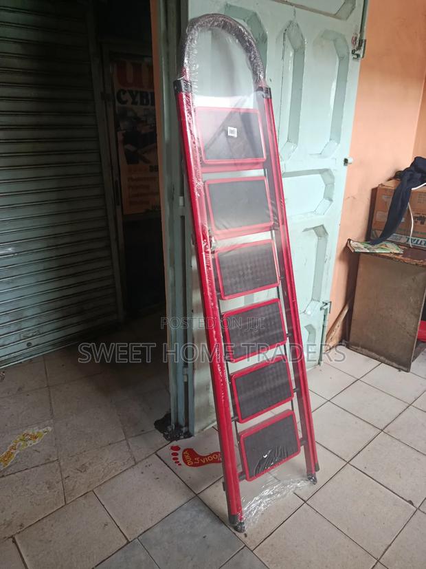 Foldable Antislip 6 Step Ladder - main view