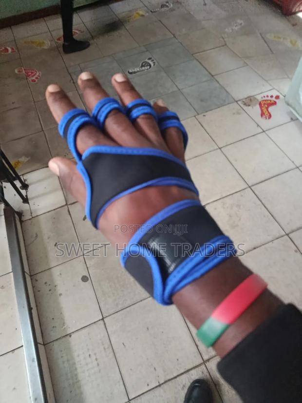 Quality Open Gym Gloves - main view