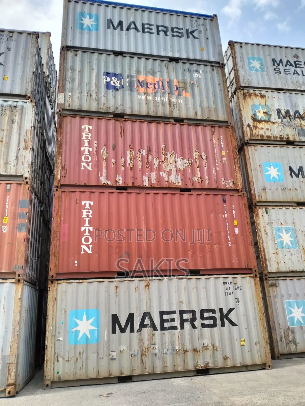 20ft Clean Shipping Containers Readily Available