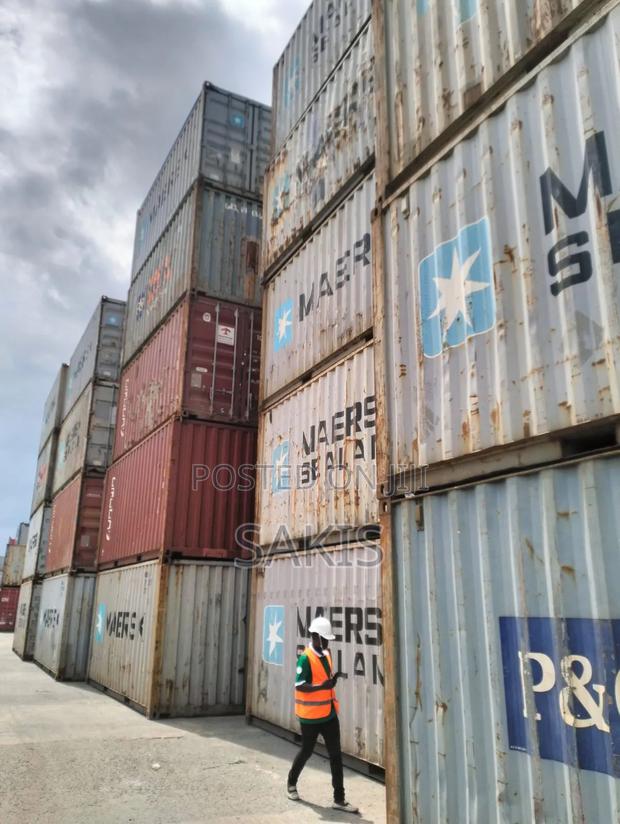 Dry Shipping Containers 20ft - main view