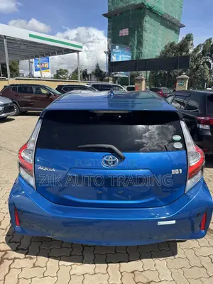 Toyota Aqua 2017 Blue