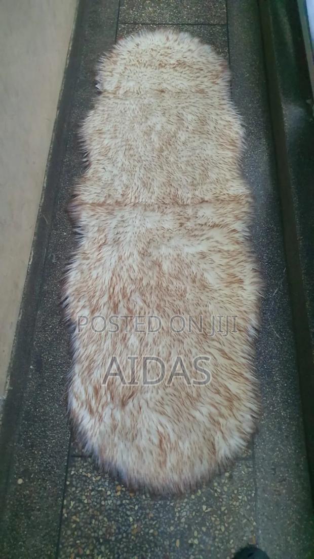 Fox Fur Bedside Mat - thumbnail 5