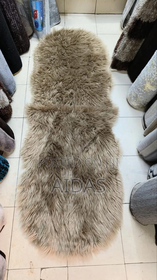 Fox Fur Bedside Mat - thumbnail 6