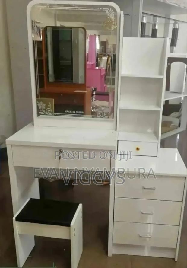 Dressing Table - main view