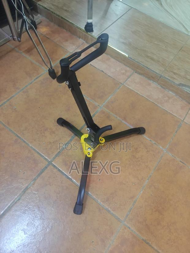 Saxophone Stand - thumbnail 3
