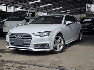 Audi A4 2.0T Premium AWD quattro 2018 White