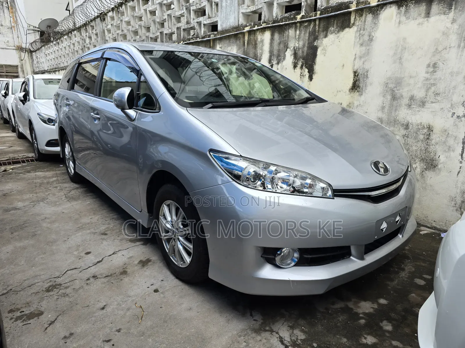 Toyota Wish 2018 Silver