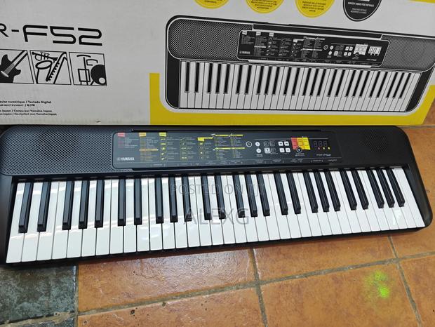 Yamaha PSR F52 - thumbnail 3