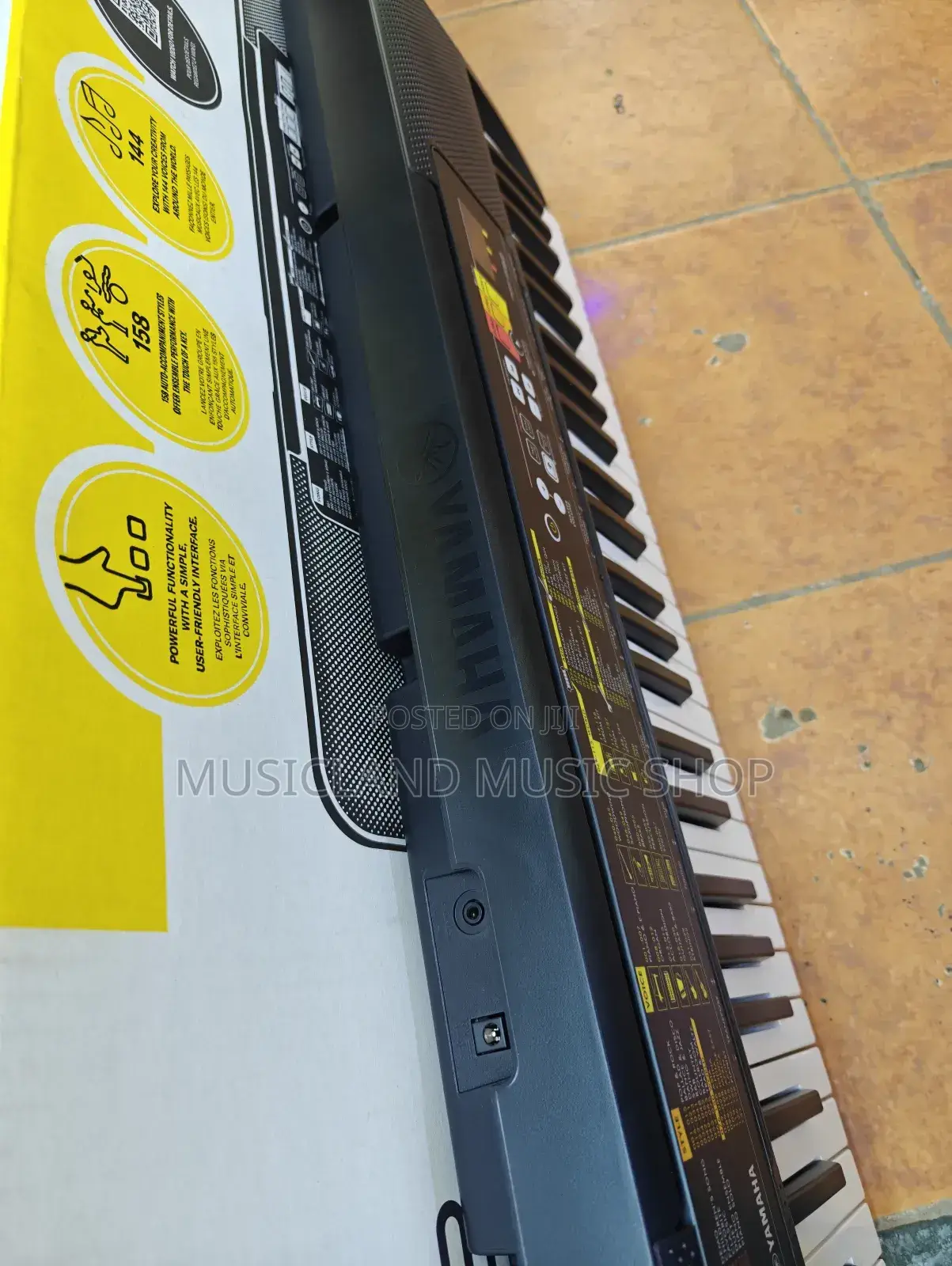 Yamaha PSR F52