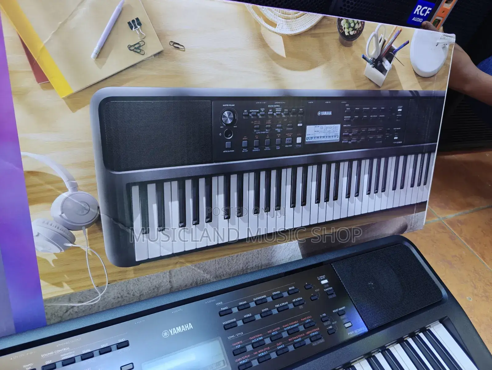 Yamaha PSR E 383